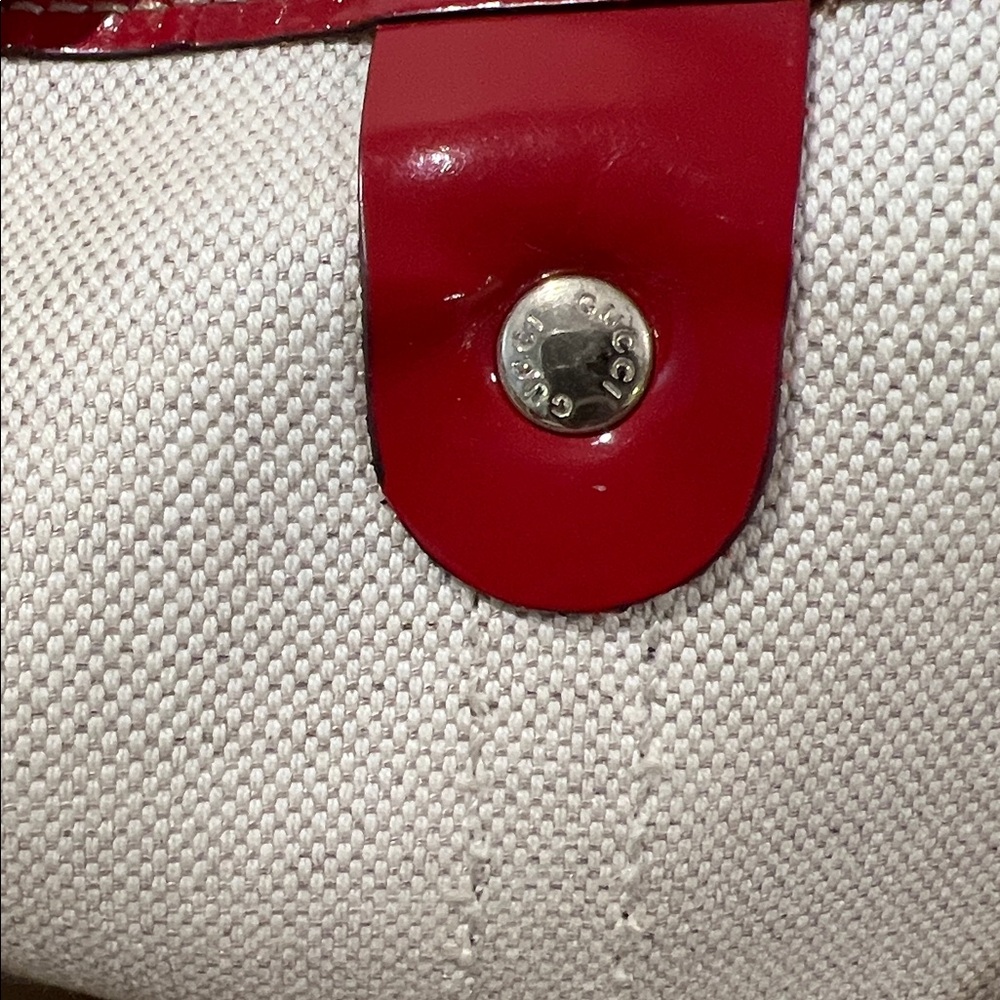 Gucci GG Supreme Heart Print Joy Tote Bag with COA EUC - Picture 17 of 17
